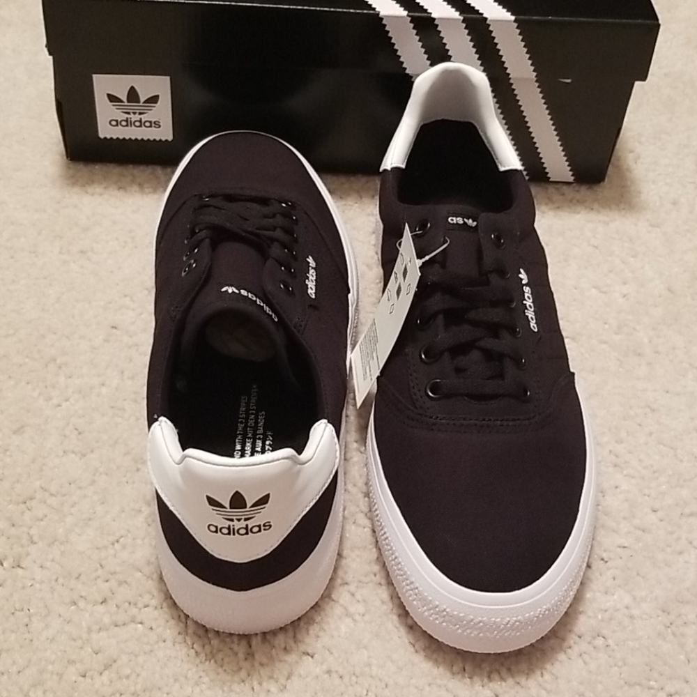 Adidas Originals - Picture 3 of 6